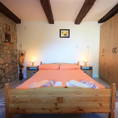 Kuca Lovreno Tatil Evi