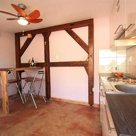 Holiday home Kuca Lovreno