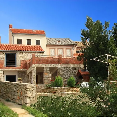 Kuca Lovreno Holiday home *
