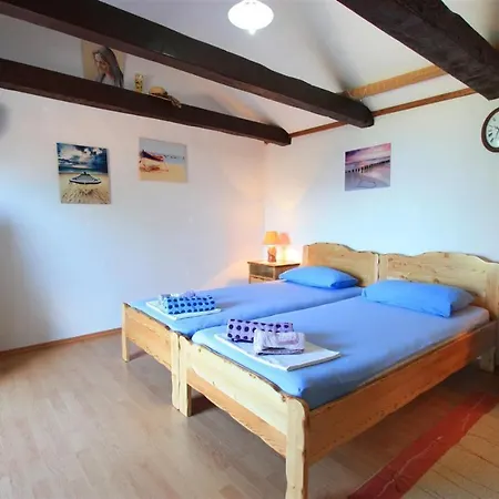 Kuca Lovreno Holiday home *